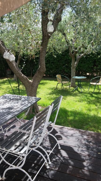 Il Giardino Del Te Hotel Barletta Luaran gambar